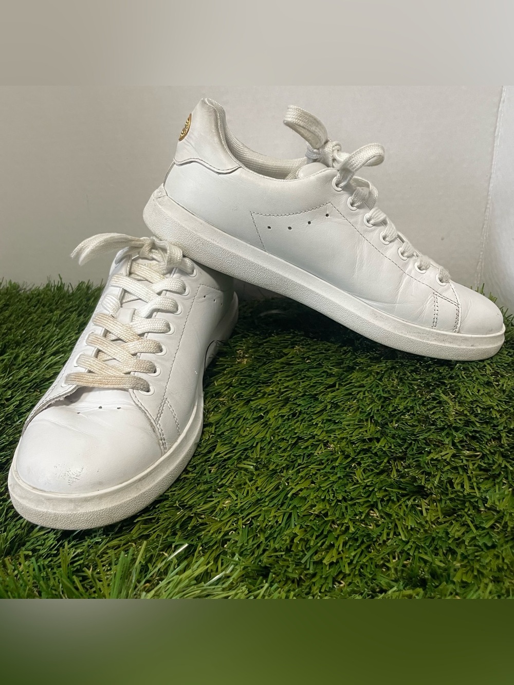 Tory Burch White Leather Lace Up Sneakers Women’s Size 7.5M Gold Logo